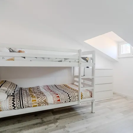 - 2 Bedrooms Center Of Santa Cruz Apartment *