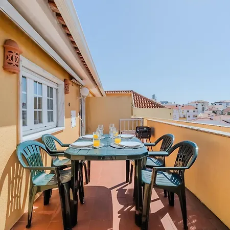 - 2 Bedrooms Center Of Santa Cruz Apartment *