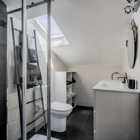 Lejlighed - 2 Bedrooms Center Of